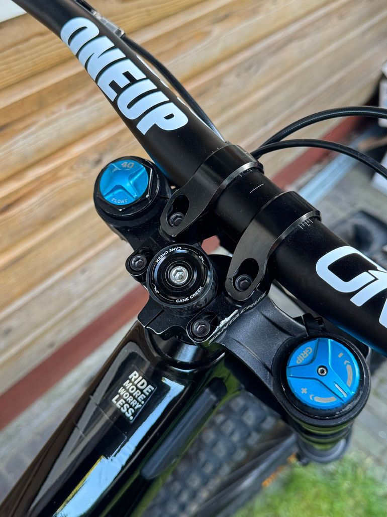 Used Fox 40 Performance GRIP 29" 2025 bike — image 2 of 3