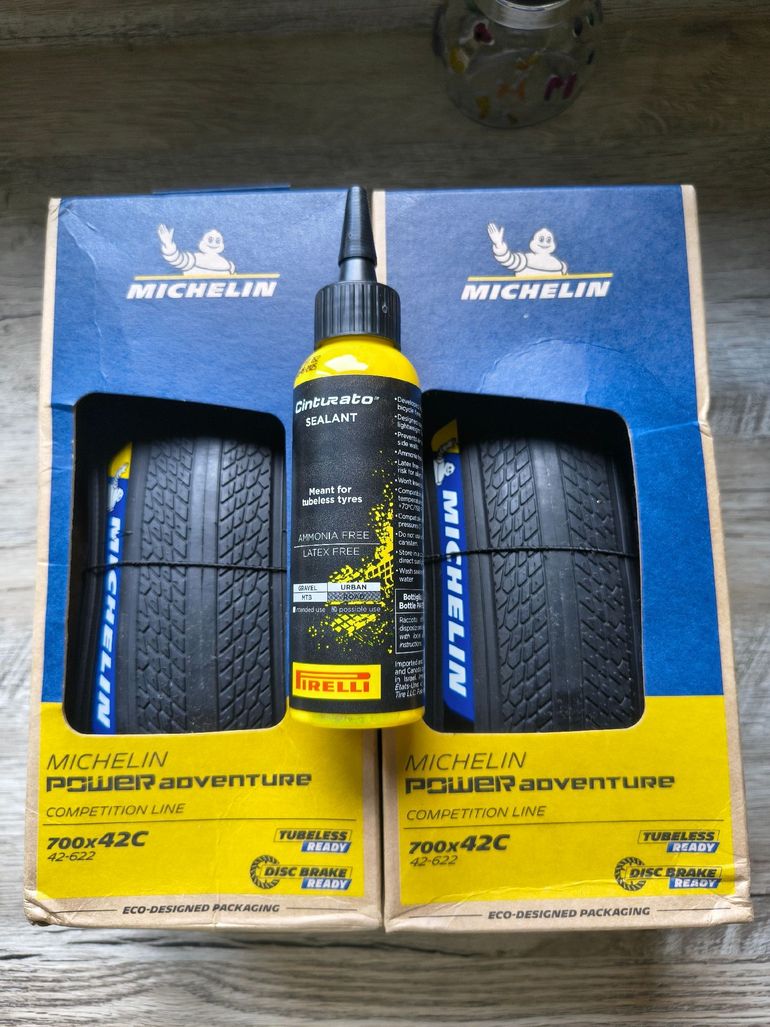 Used Michelin Power Adventure 700x42 bike — image 1 of 2