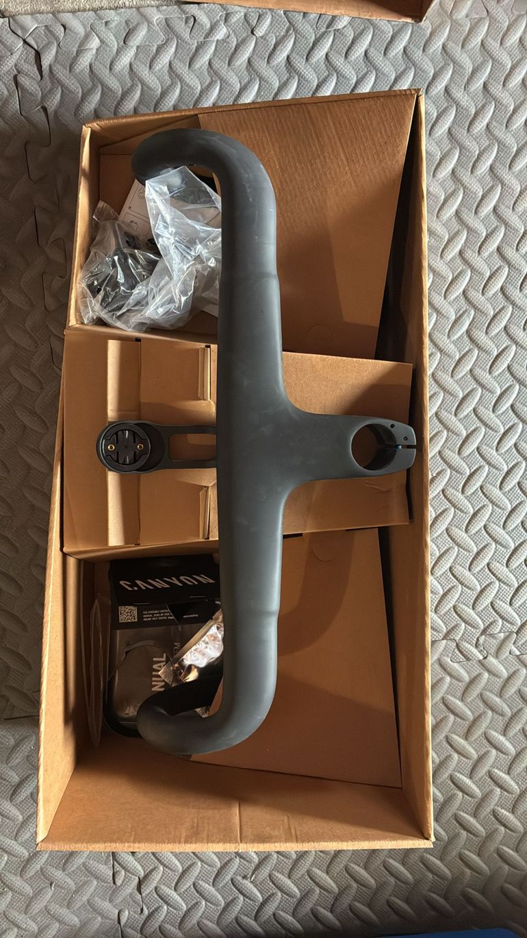 Used Canyon CP0030 Aero Optimized bike — image 1 of 2