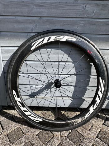 Used Zipp 404 2017 bike — image 3 of 11