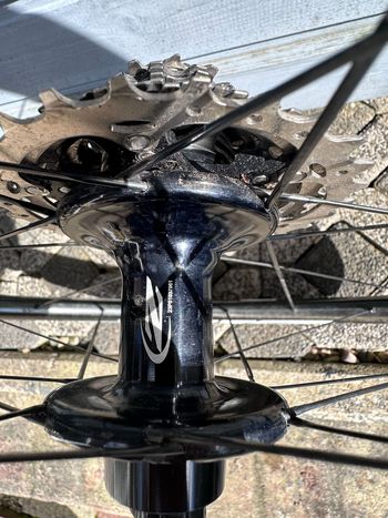 Used Zipp 404 2017 bike — image 10 of 11