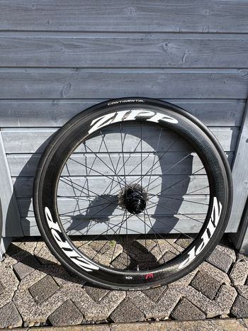 Used Zipp 404 2017 bike — image 9 of 11