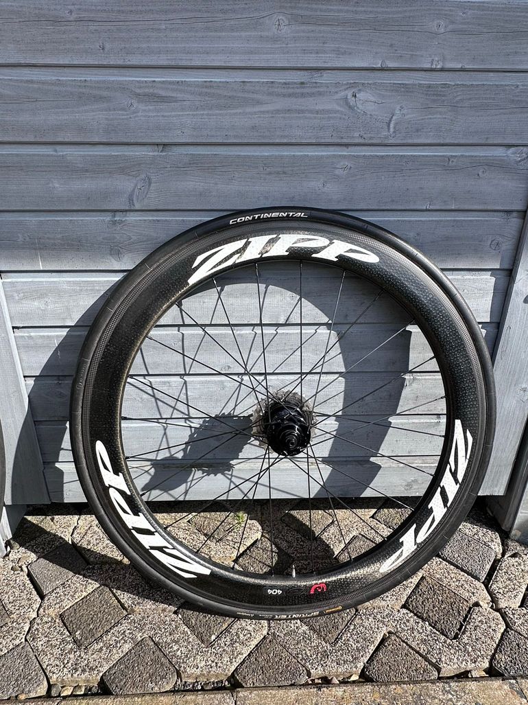 Used Zipp 404 2017 bike — image 9 of 11