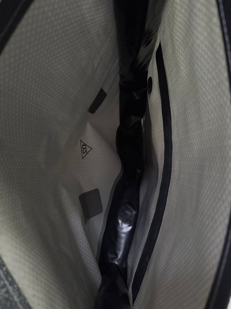 Used Woho Bikepacking XTOURING Full Frame Bag DRY M bike — image 6 of 6