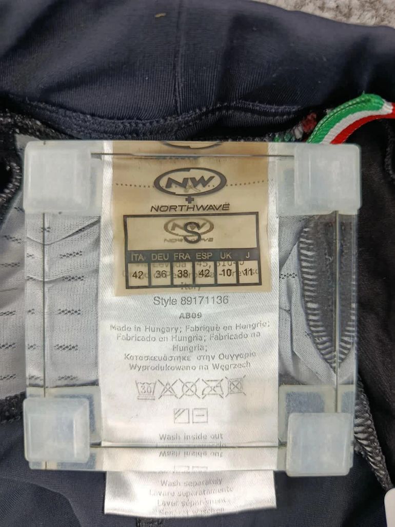 Used Northwave cuissard court velo femme taille s -93 7499 cyclisme route respirant bike — image 3 of 6