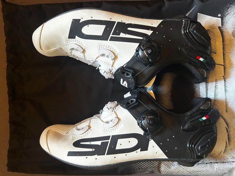Used Sidi genius 10 2021 bike — image 1 of 6