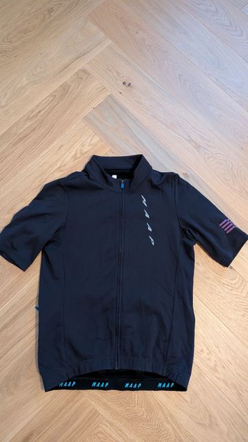 Použité MAAP Embark Team Jersey bike — obrázek 1 z 3