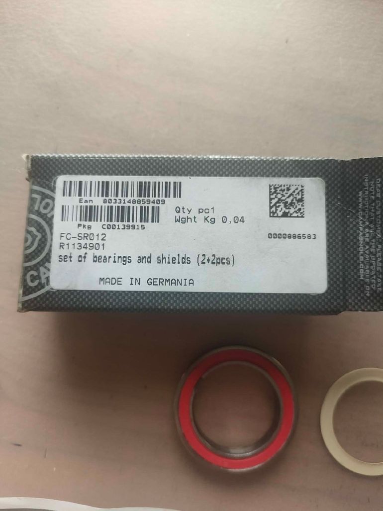 Used Campagnolo Ultra Torque Bearing bike — image 2 of 3