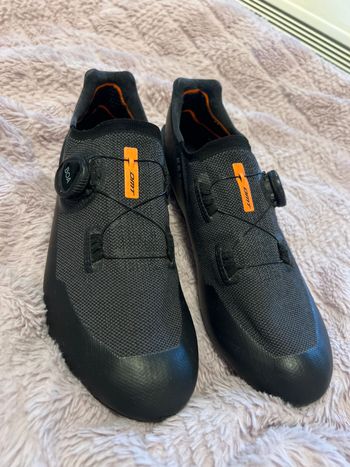 Used Dmt KR30 Road Cycling Shoes bike — image 2 of 3