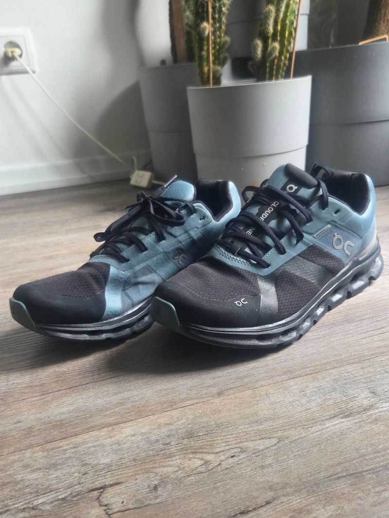 Used On Running Cloudrunner Waterproof 43 bike — image 1 of 7