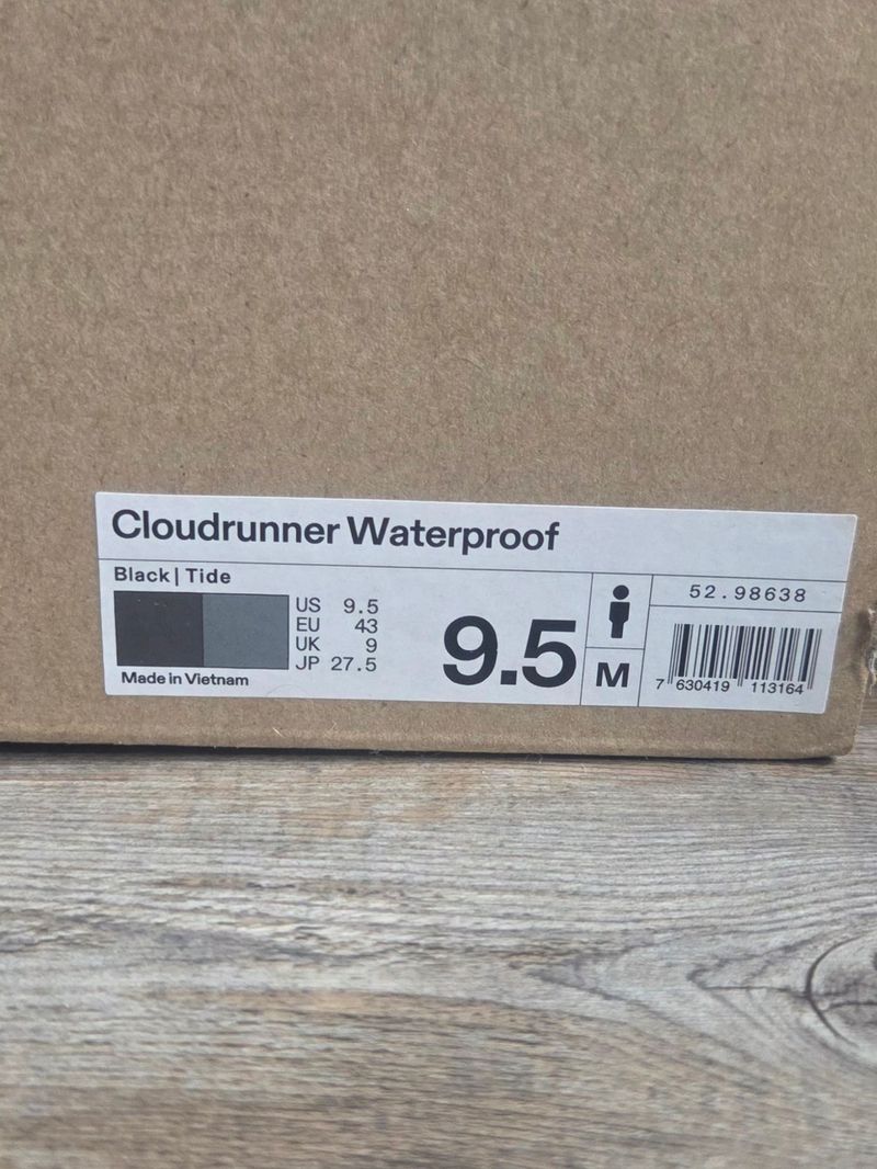 Used On Running Cloudrunner Waterproof 43 bike — image 3 of 7