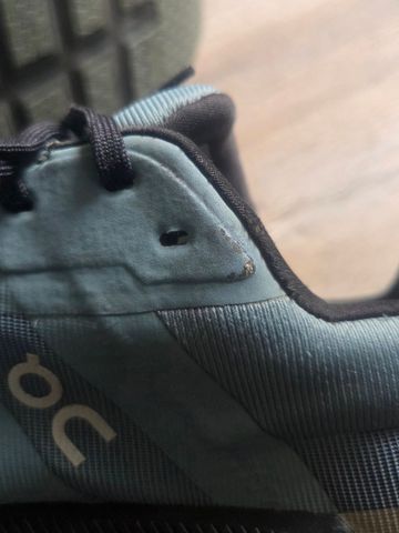 Used On Running Cloudrunner Waterproof 43 bike — image 7 of 7