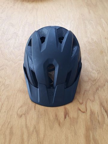 Tweedehands bolle Adapt MIPS Helmet 2025 bike — afbeelding 4 van 6