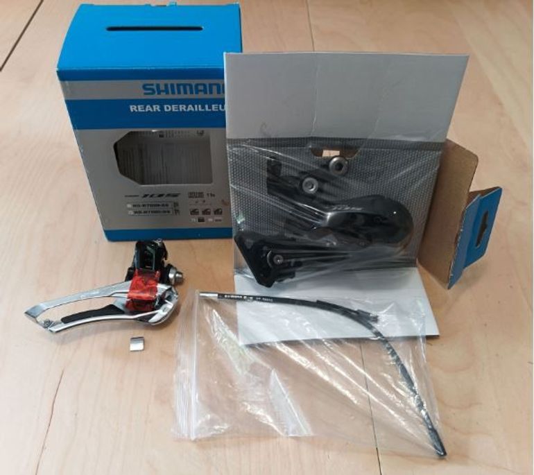 Used Shimano 105 R7000 11S Front + Rear bike — image 1 of 9