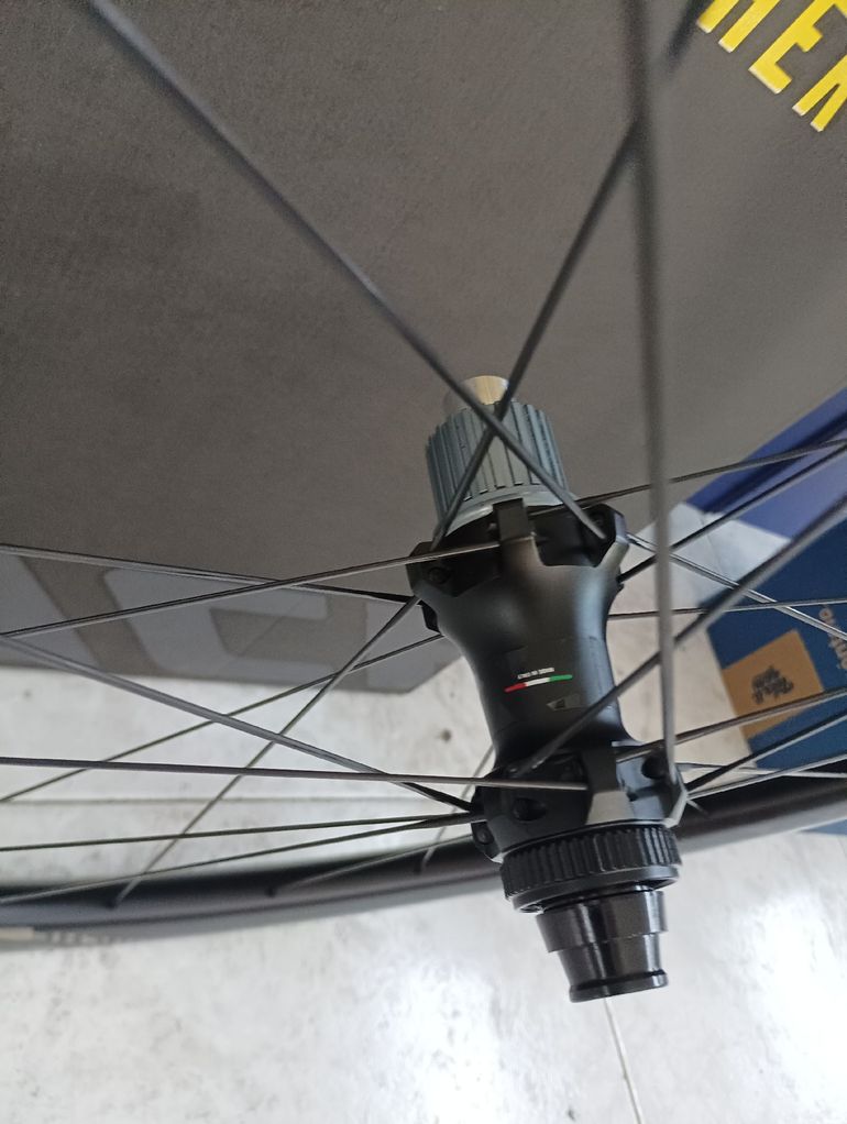 Used Miche Carbo Graff Evo TLR Wheelset 2025 bike — image 2 of 3