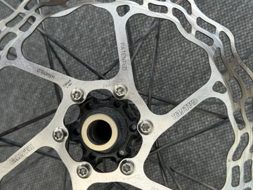 Używany Light Bicycle Custom Carbon Wheelset 2025 bike — zdjęcie 7 z 10