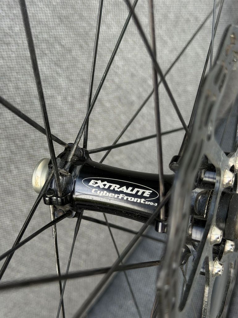 Used Light Bicycle Custom Carbon Wheelset 2025 bike — image 6 of 10