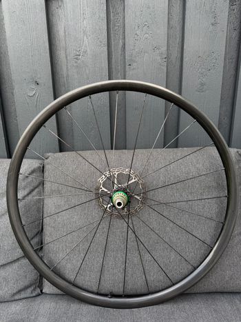 Used Light Bicycle Custom Carbon Wheelset 2025 bike — image 3 of 10
