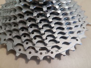 Used Shimano Ultegra CS-HG800 11S 11-34 bike — image 6 of 8