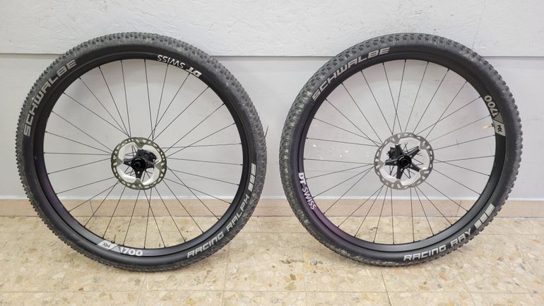 Used Dt Swiss XM 1700 SPLINE 29 pollici bike — image 1 of 3