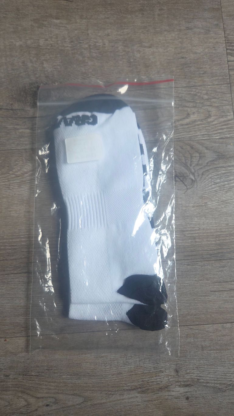 Used gravel.rent White Gravel Socks 43-46 bike — image 3 of 4