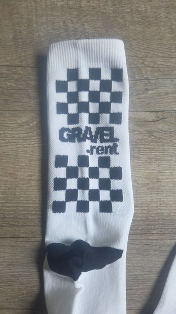 Used gravel.rent White Gravel Socks 43-46 bike — image 2 of 4