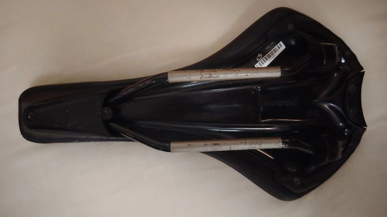 Used Prologo Tri Pas Triathlon Saddle 2022 bike — image 4 of 5