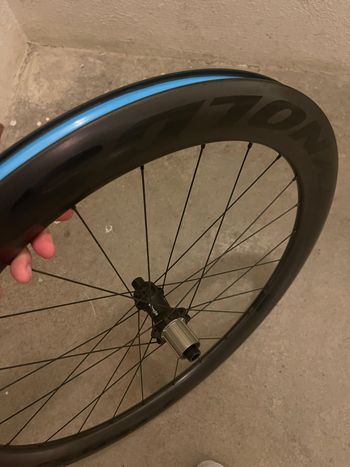 Used Reynolds 58/62 DB Carbon Disc Wheelset 2025 bike — image 4 of 5