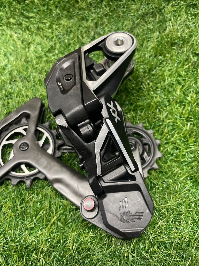Used Sram XX AXS T-Type 12v bike — image 8 of 9