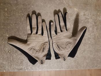 Used Karpos Federia gloves 2026 bike — image 2 of 4