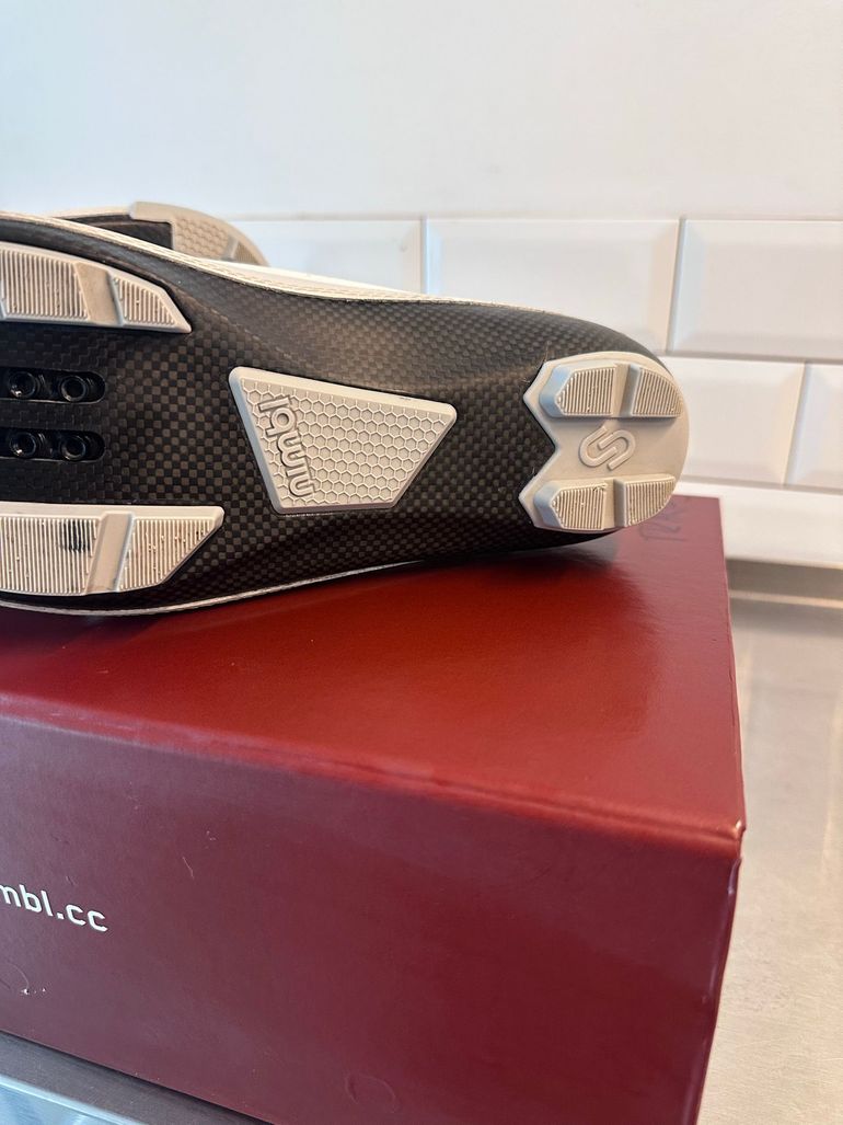 Used Nimbl Urano Gravel Shoes 2026 bike — image 3 of 7