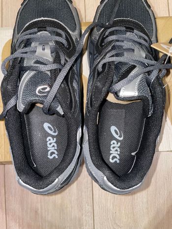 Used Asics New NYC Gel Black and grey / size: 42.5 2026 bike — image 15 of 18