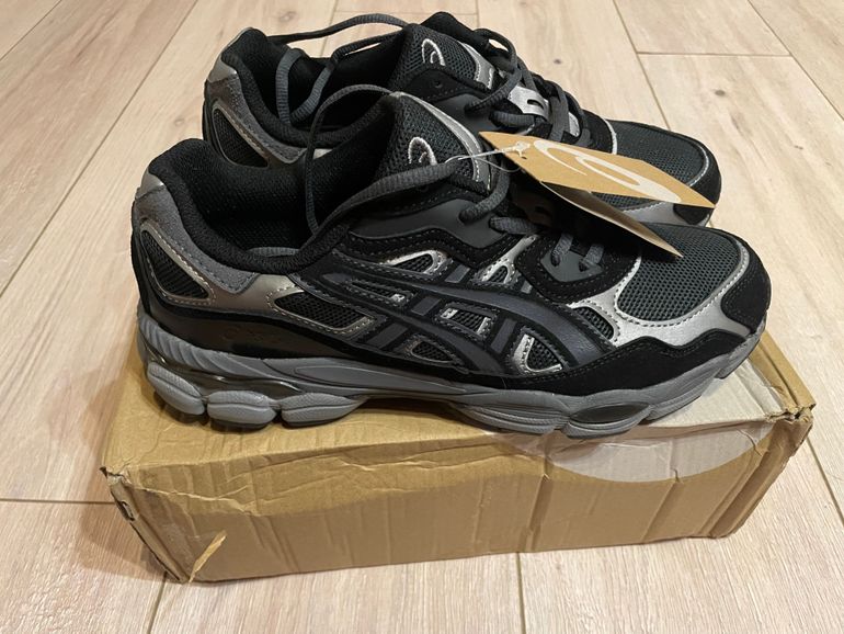 Used Asics New NYC Gel Black and grey / size: 42.5 2026 bike — image 5 of 18