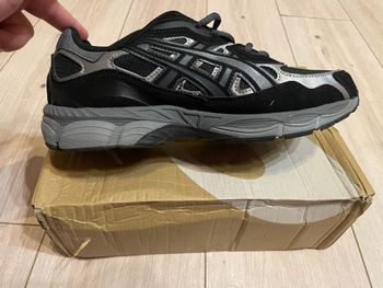 Used Asics New NYC Gel Black and grey / size: 42.5 2026 bike — image 6 of 18
