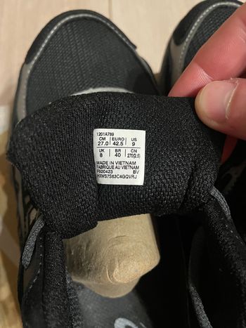 Used Asics New NYC Gel Black and grey / size: 42.5 2026 bike — image 16 of 18