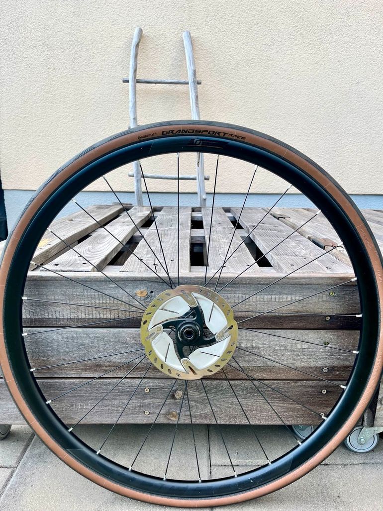 Used Syncros RP 2.0 Disc bike — image 2 of 11