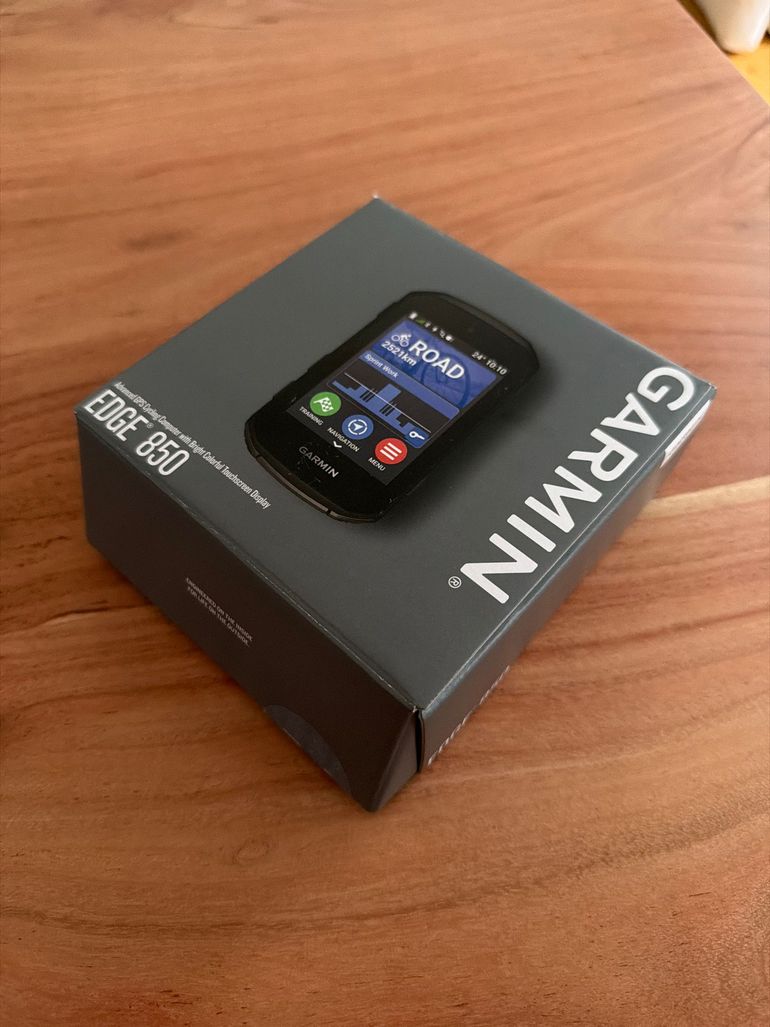 Used Garmin Edge 850 GPS Cycling Computer 2026 bike — image 2 of 2