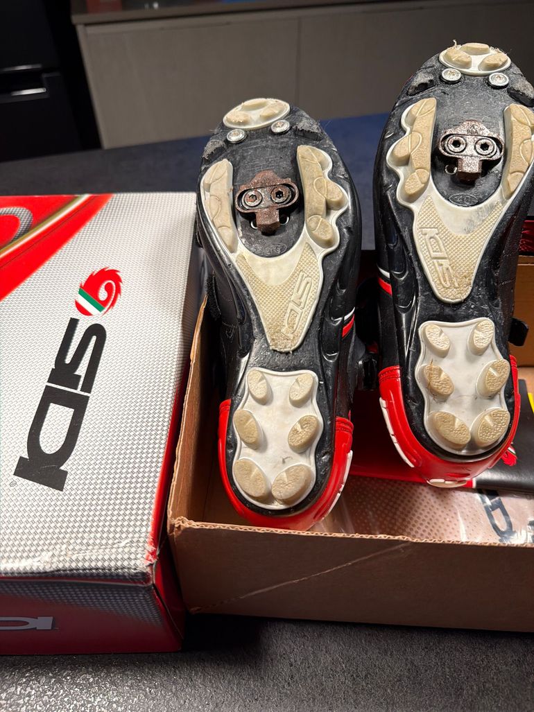 Used Sidi cbuvel bike — image 3 of 3