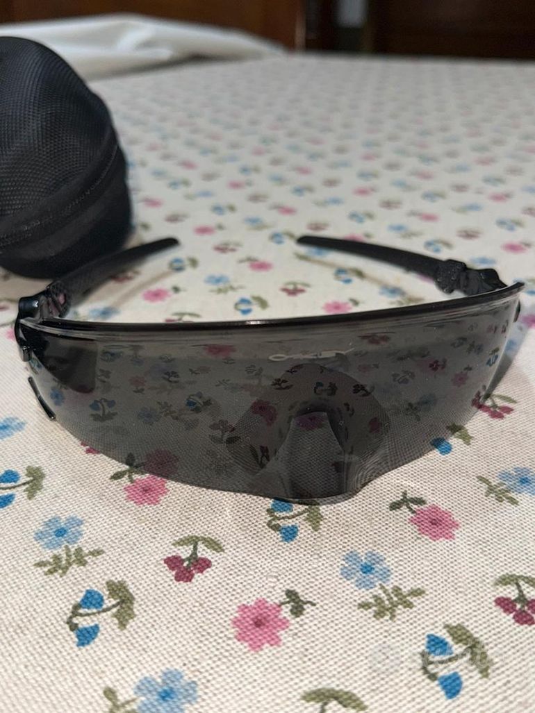 Used Oakley Kato bike — image 5 of 7