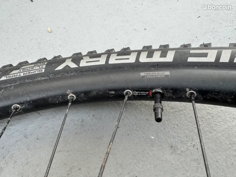 Used Giant Jantes AM 29 Pour VTT + Pneus, Cassette, Disques NEUFS bike — image 4 of 8