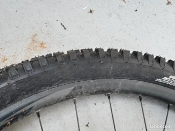 Used Giant Jantes AM 29 Pour VTT + Pneus, Cassette, Disques NEUFS bike — image 8 of 8