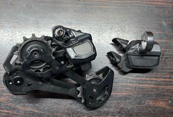 Used Shimano XT Di2 M8250 Drivetrain Upgrade Kit 2025 bike — image 2 of 3