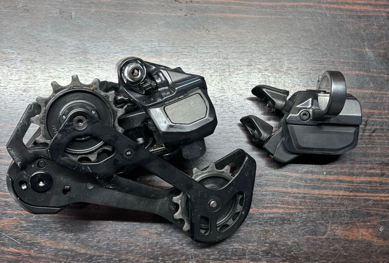 Used Shimano XT Di2 M8250 Drivetrain Upgrade Kit 2025 bike — image 2 of 3