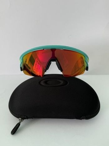 Used Oakley Sphaera bike