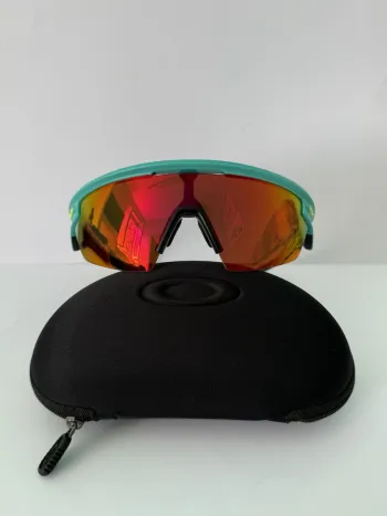Used Oakley Sphaera bike — image 2 of 9