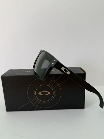 Used Oakley Holbrook XL OO9417 bike — image 9 of 14