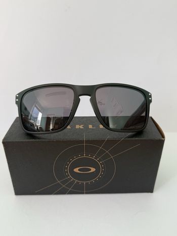 Used Oakley Holbrook XL OO9417 bike — image 5 of 14