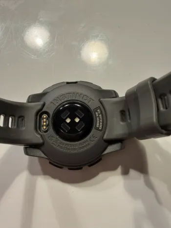 Used Garmin Instinct E 40 mm bike — image 3 of 8