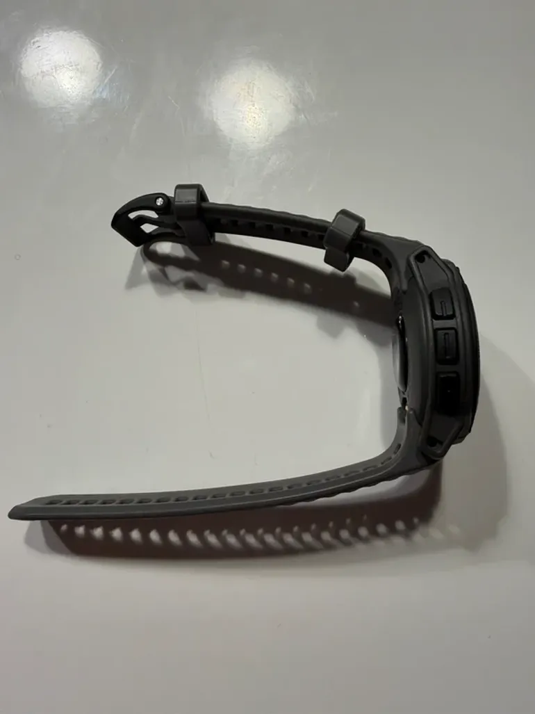 Used Garmin Instinct E 40 mm bike — image 4 of 8