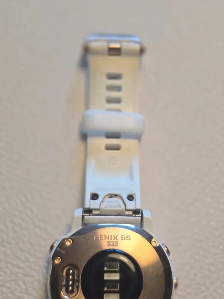 Used Garmin Fenix 6s bike — image 11 of 13